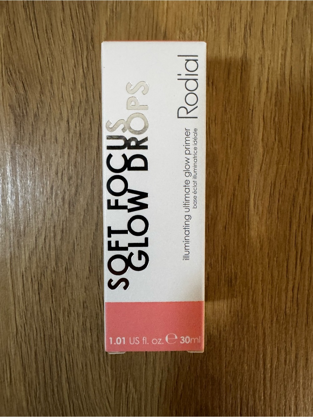 Rodial Soft Focus Glow Drops Illuminating Primer - White & Pink